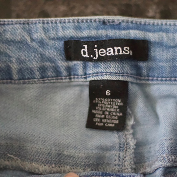 Light Skinny Jeans - Picture 5 of 5